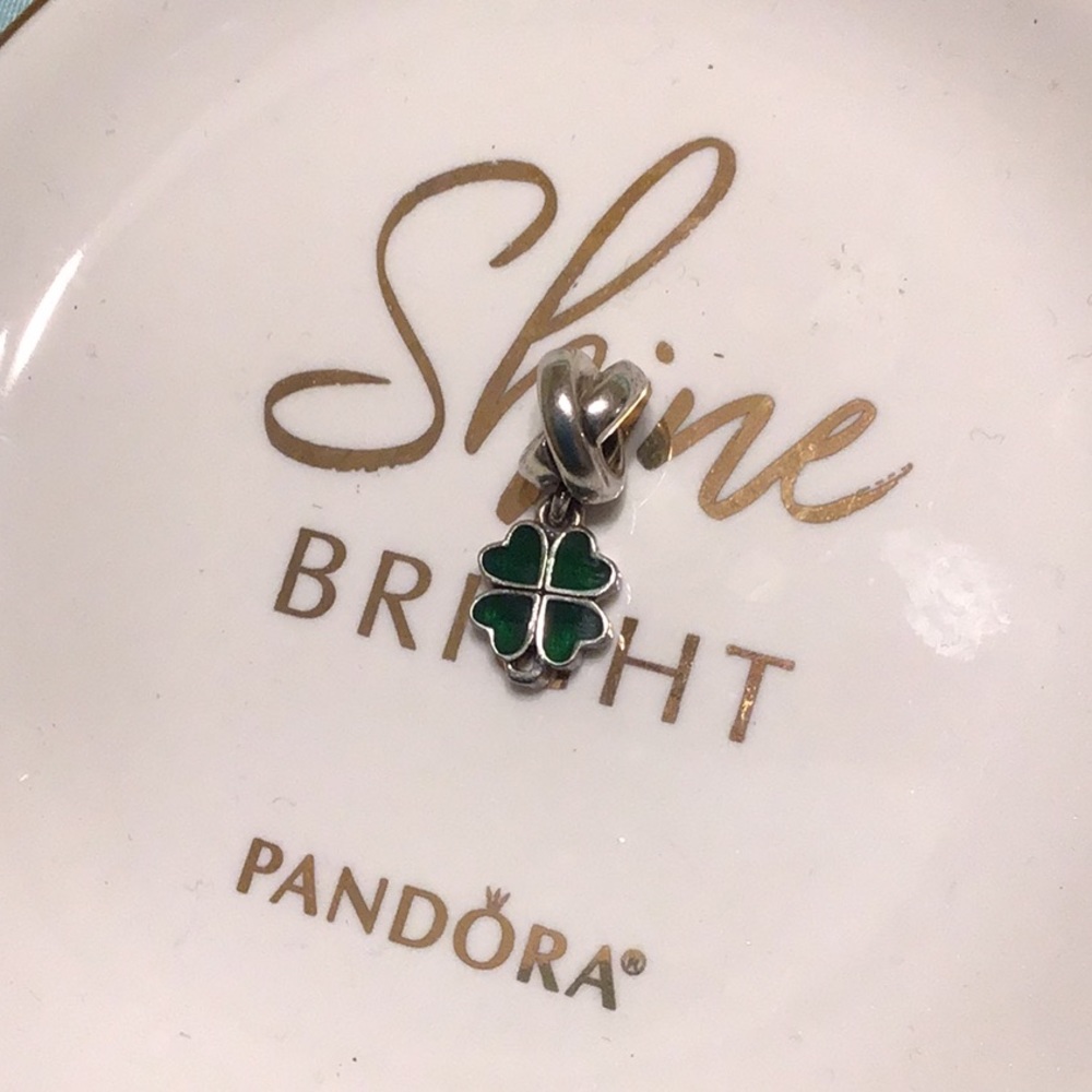 Pandora four leaf clover 🍀 charm 🍀